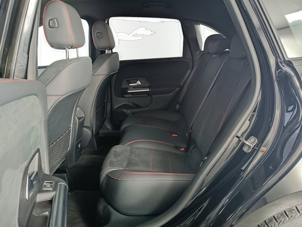 Mercedes-Benz Classe B - W247 2023 - B 180 d AMG Line Premium auto