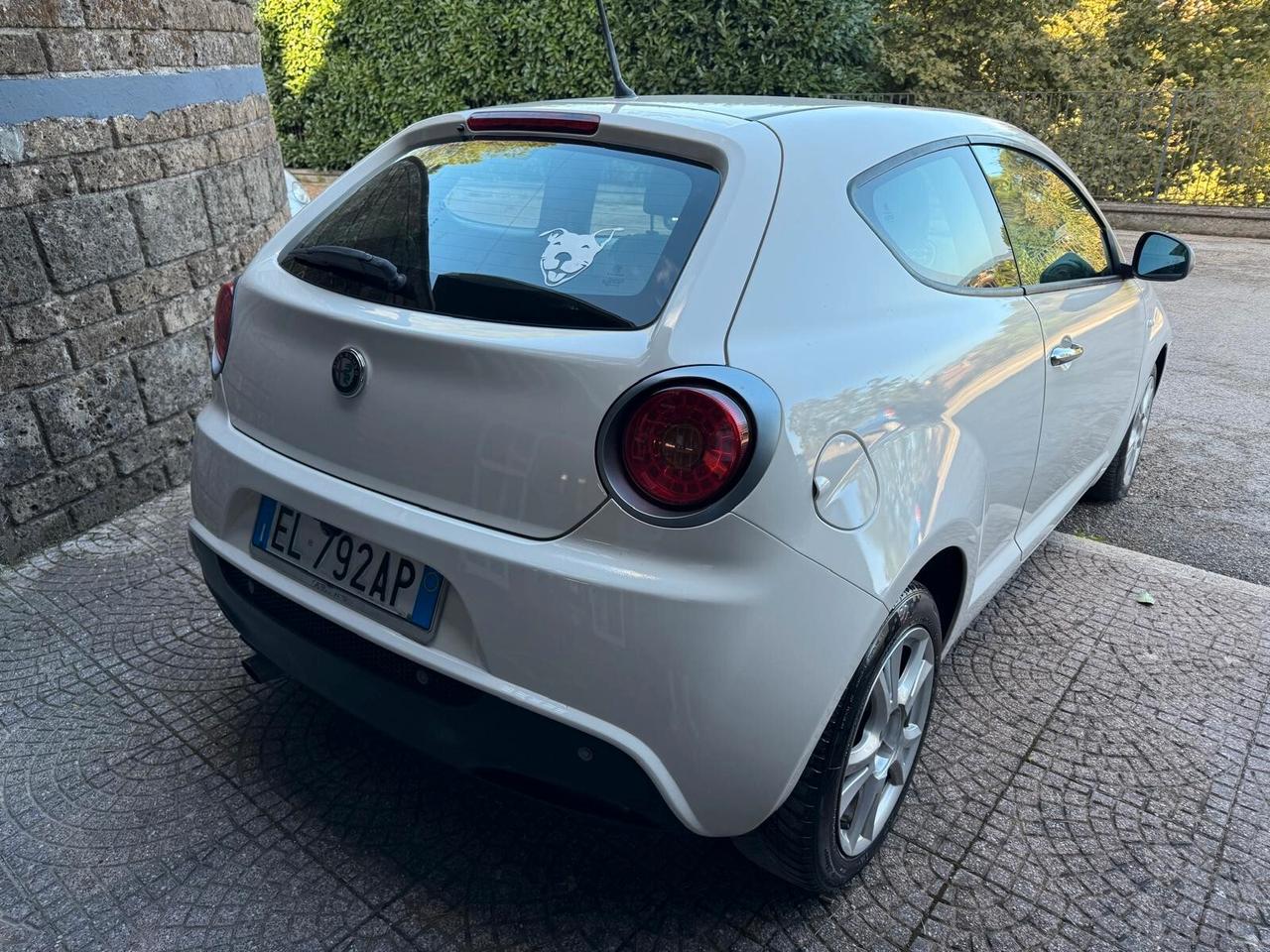 Alfa Romeo MiTo 1.3 JTDm-2 95 CV S&S Distinctive Sport Pack
