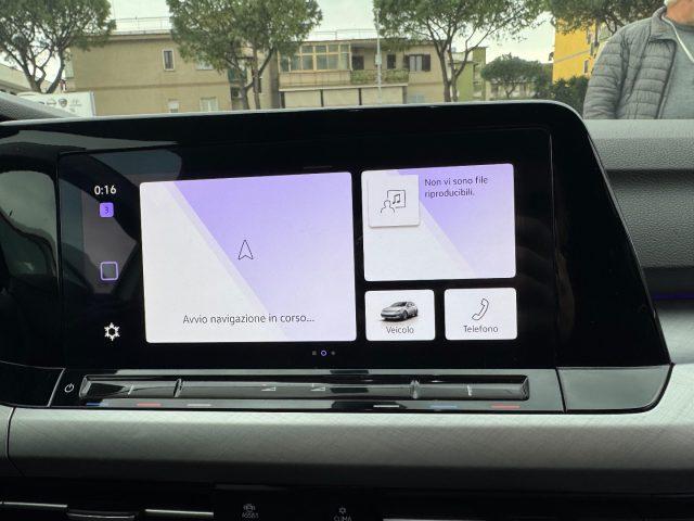 VOLKSWAGEN Golf 1.0 eTSI 110 cv EVO DSG Life