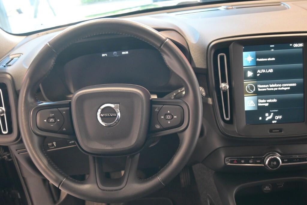 VOLVO XC40 D3 2.0 150CV MOMENTUM CORE