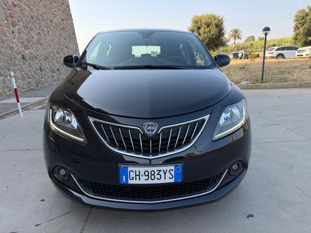 LANCIA Ypsilon GOLD+NAVI CARPLAY+SENSORI+LED