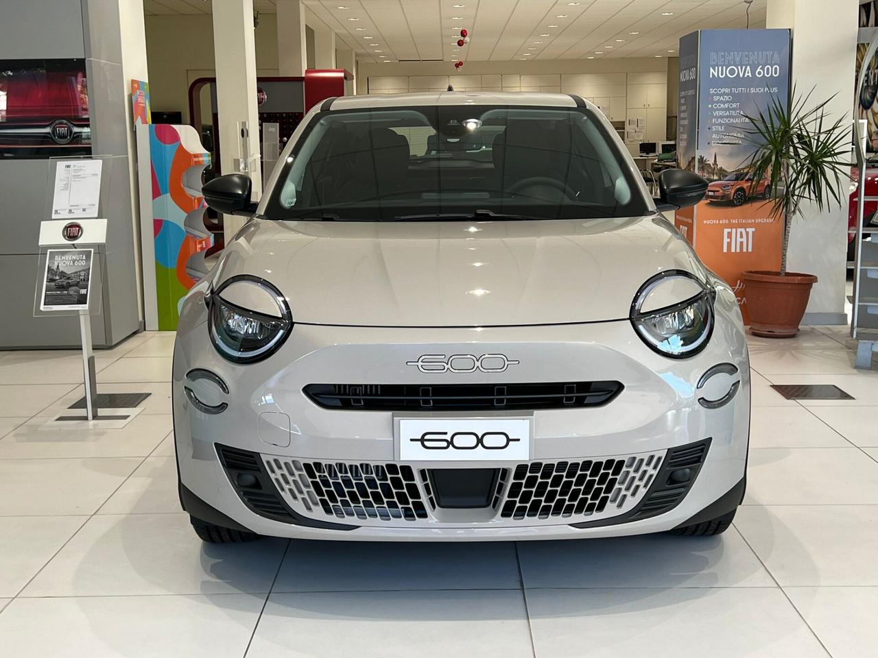 Fiat 600 1.2 HYBRID 100CV *700KM 12/2024