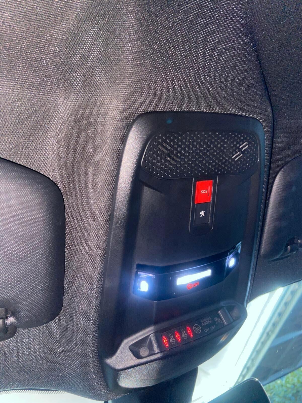 Peugeot 2008 BlueHDi 130 S&S EAT8 GT