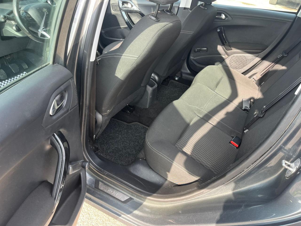 Peugeot 208 BlueHDi 75 5 porte Allure Unipro 2016