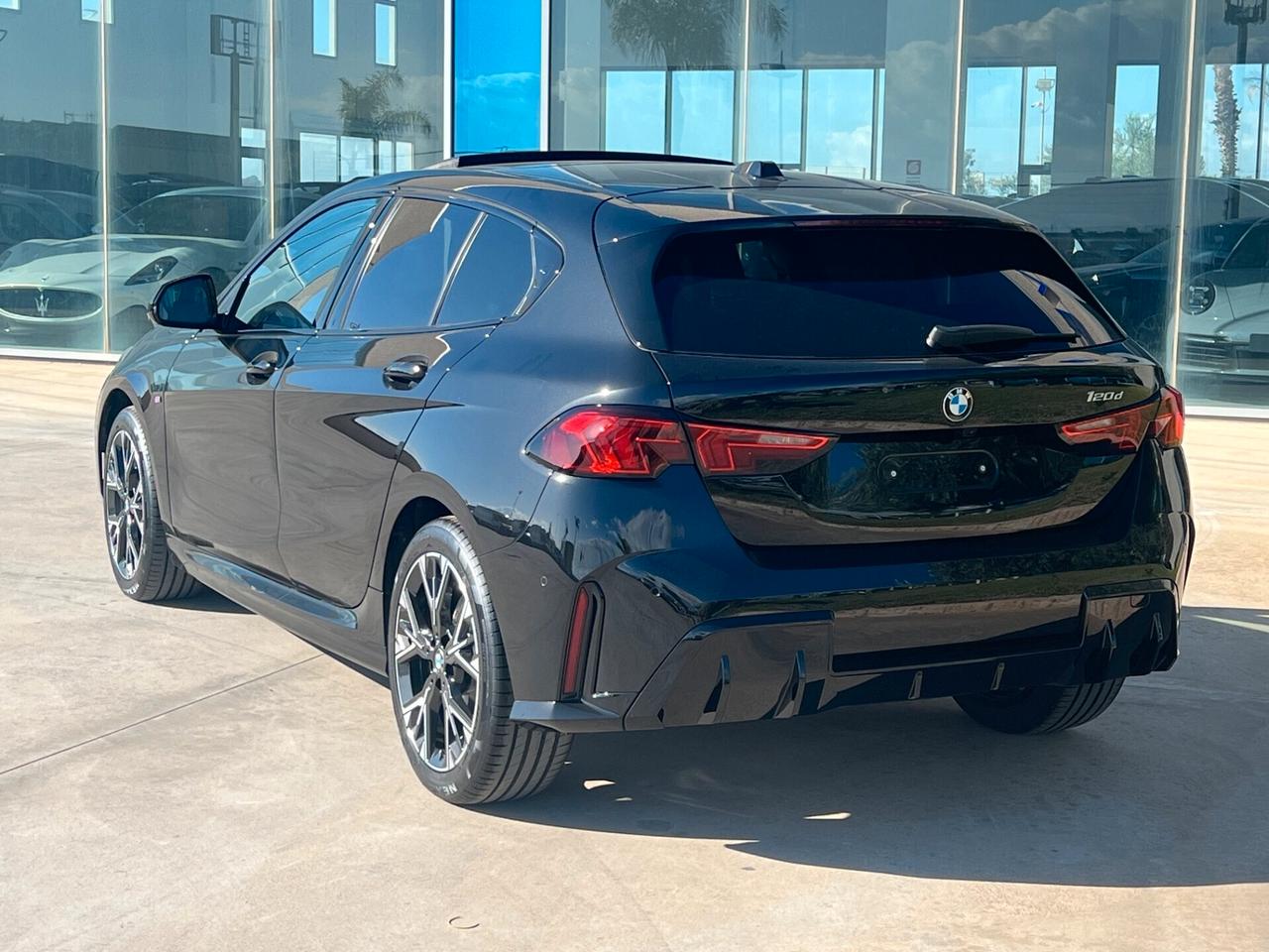 Bmw 120d 48V MSport Design possibilità noleggio no scoring