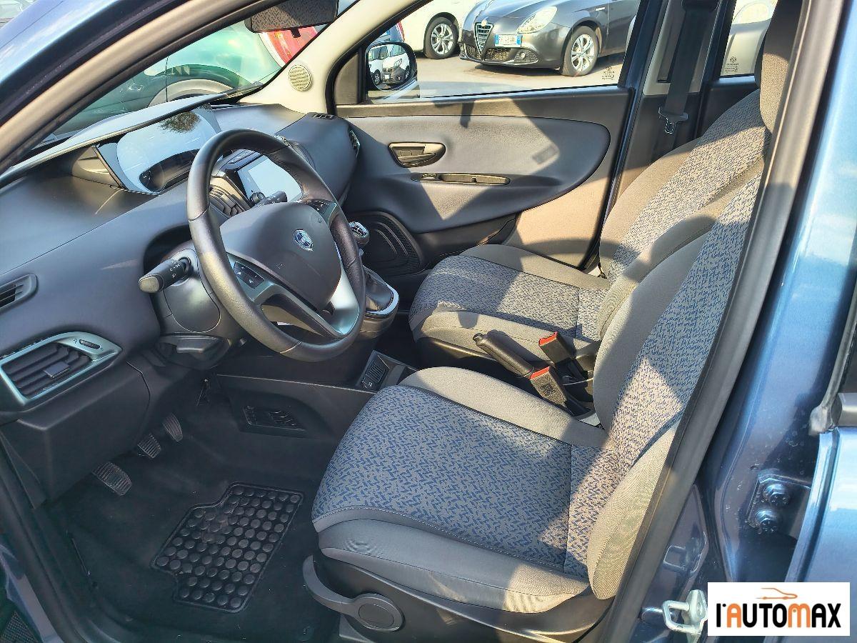 LANCIA - Ypsilon - 1.0 FireFly 5p. S&S Hybrid Oro