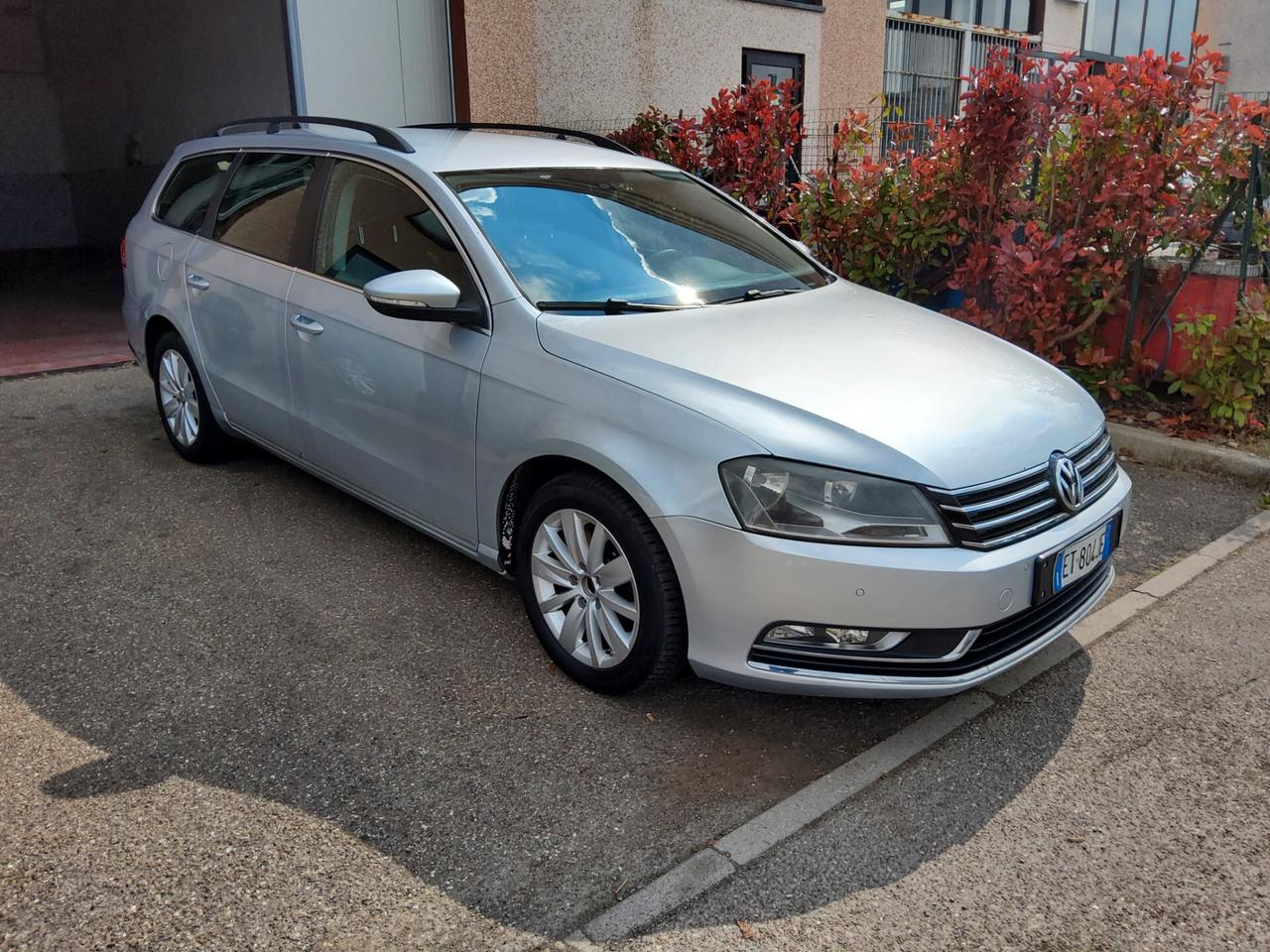 Volkswagen Passat Var. Bs. 1.6 TDI DSG Comf. BMT