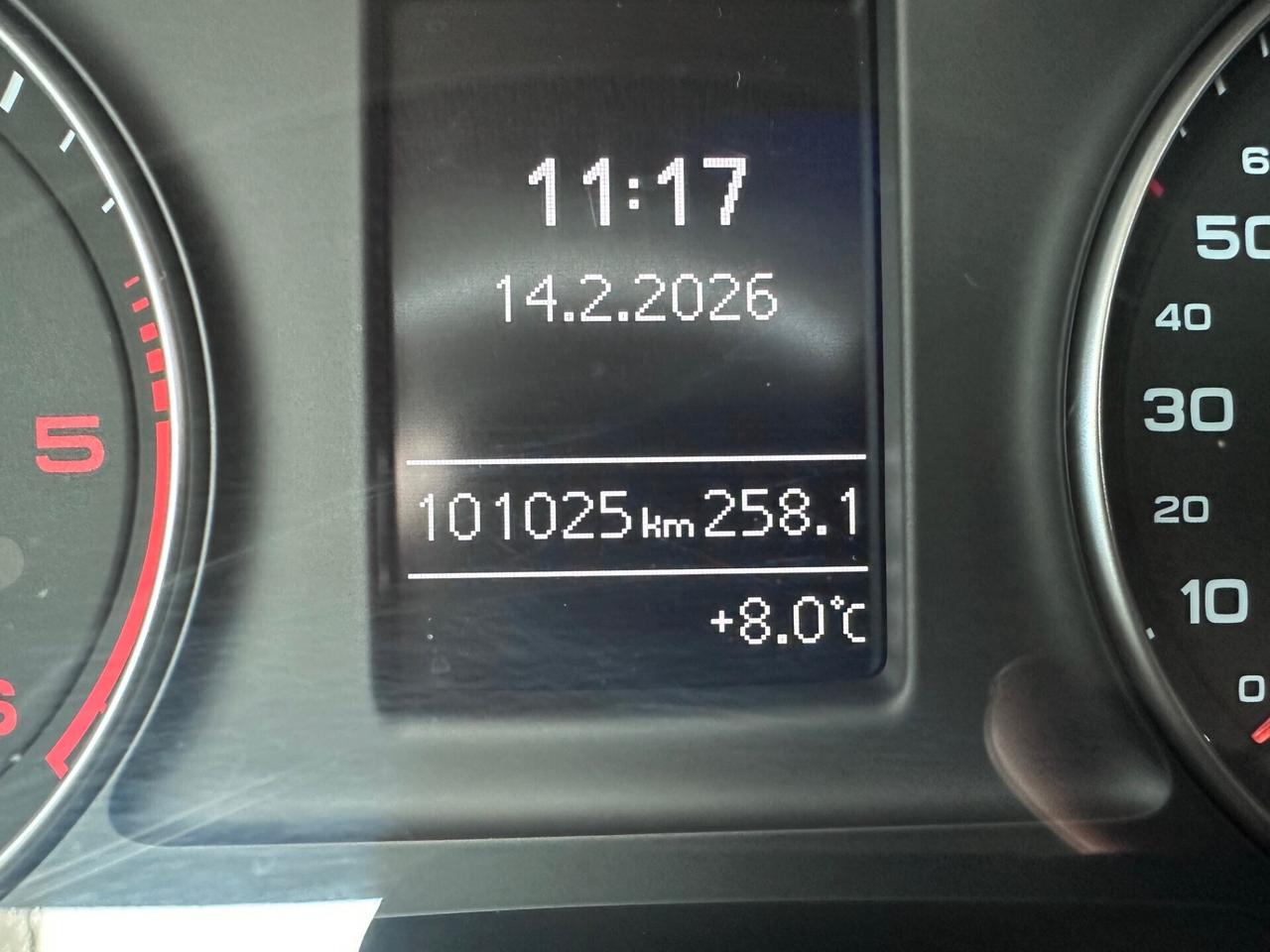 Audi Q3 2.0 TDI 120 CV Business