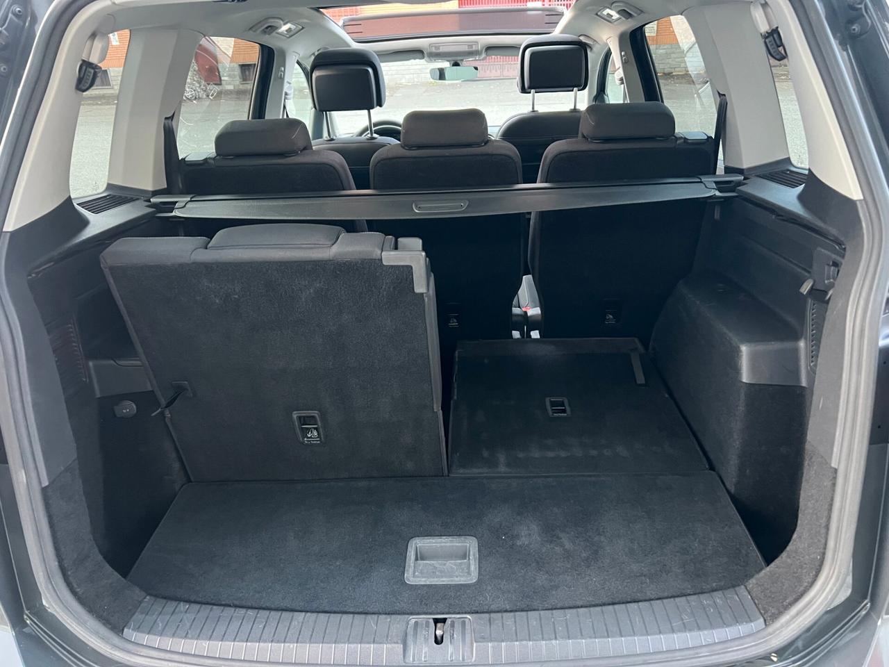 Volkswagen Touran 1.6 TDI 115 CV SCR DSG Highline BlueMotion Tech.