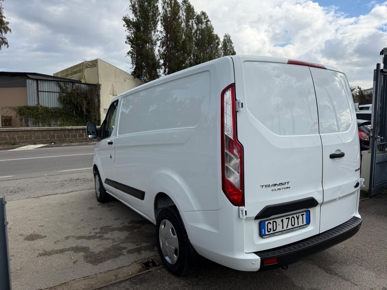 Ford Transit Custom 2.0 Diesel/Hybrid