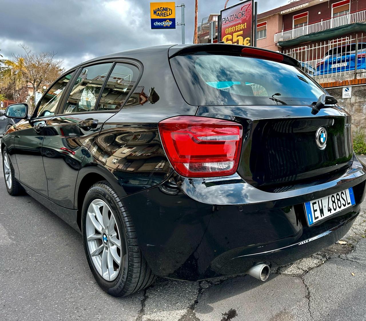 Bmw 116 116d 5p. Urban