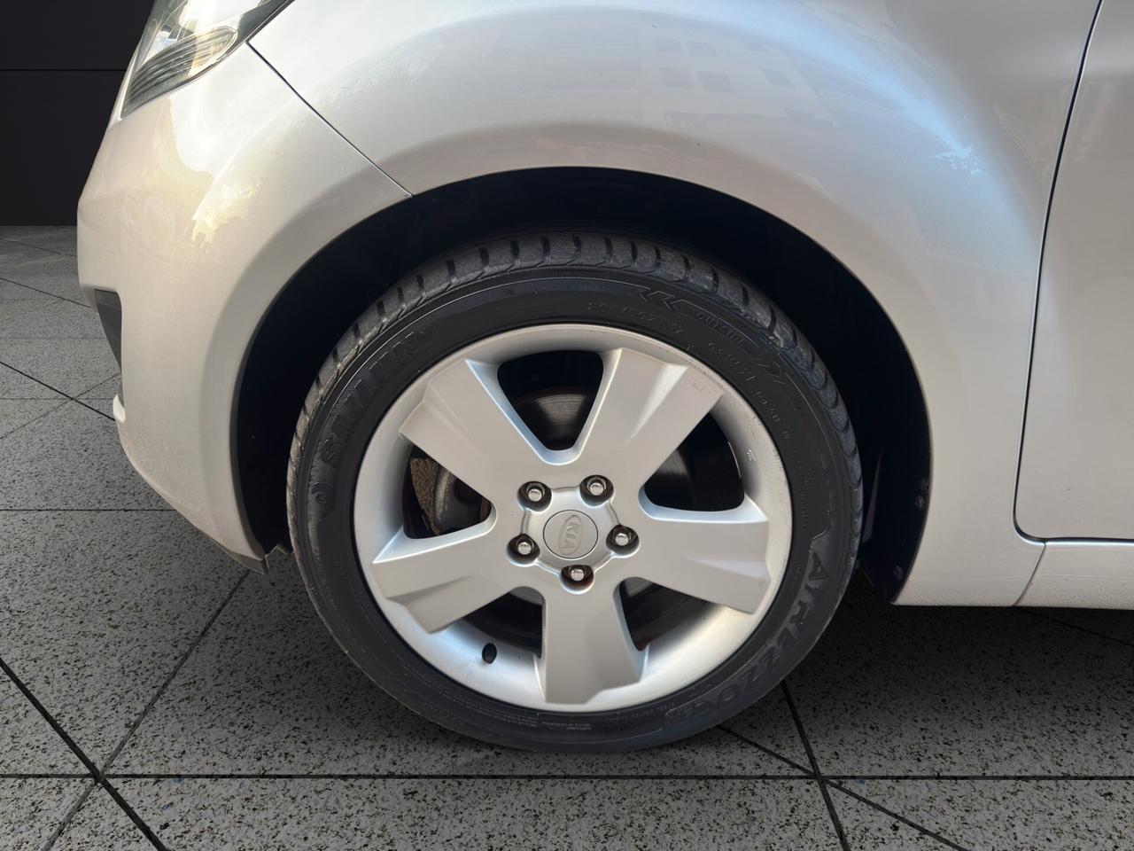 Kia Venga 1.6 CRDi 115 CV COOL-KEYLESS/RETROCAM.