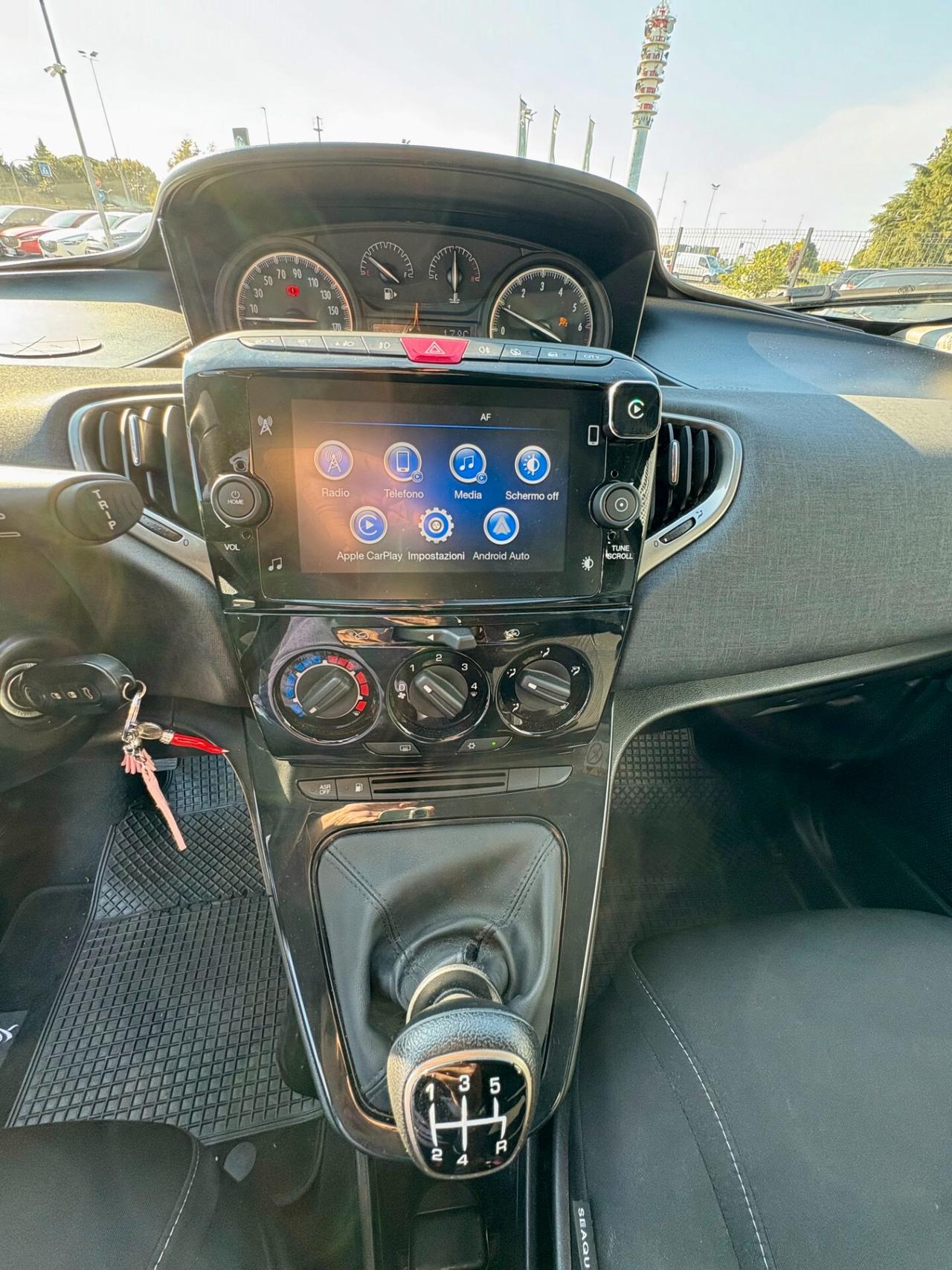 Lancia Ypsilon 1.2 69 CV 5 porte GPL Gold