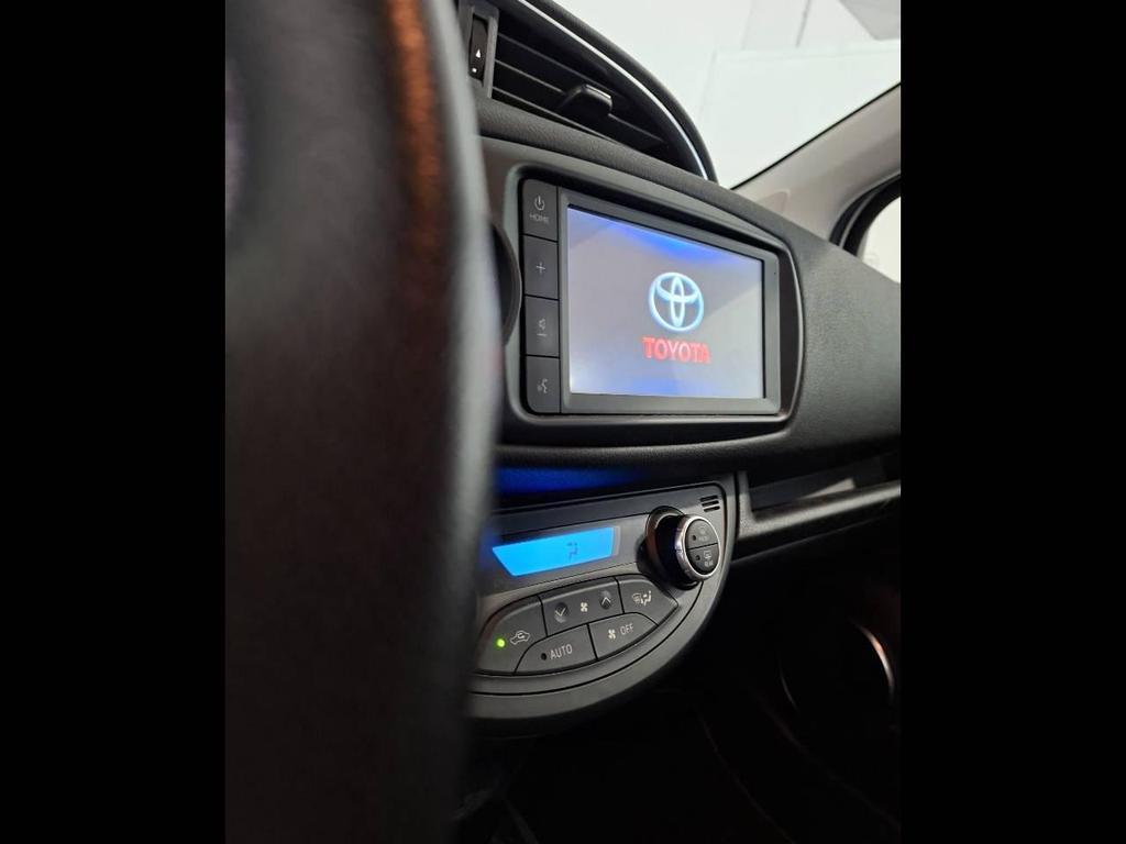 Toyota Yaris 5 Porte 1.5 VVT-i Hybrid Active E-CVT