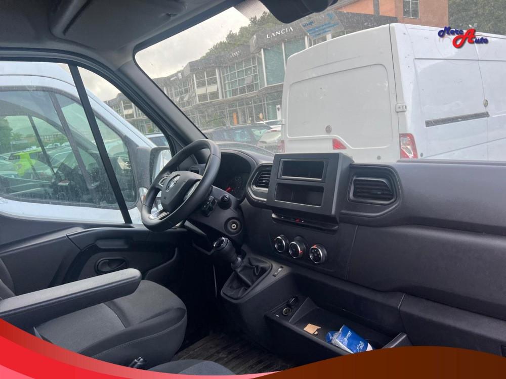 Master T33 2.3dCi135 PM-TM Furg.Ice Pl.