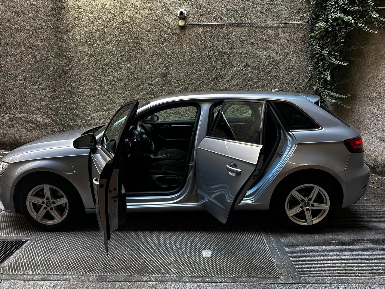 Audi A3 sportback 1.6 TDI 116 CV S tronic Business