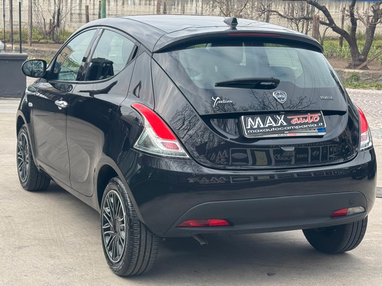 Lancia Ypsilon 1.0 FireFly 5 porte S&S Hybrid Gold Plus