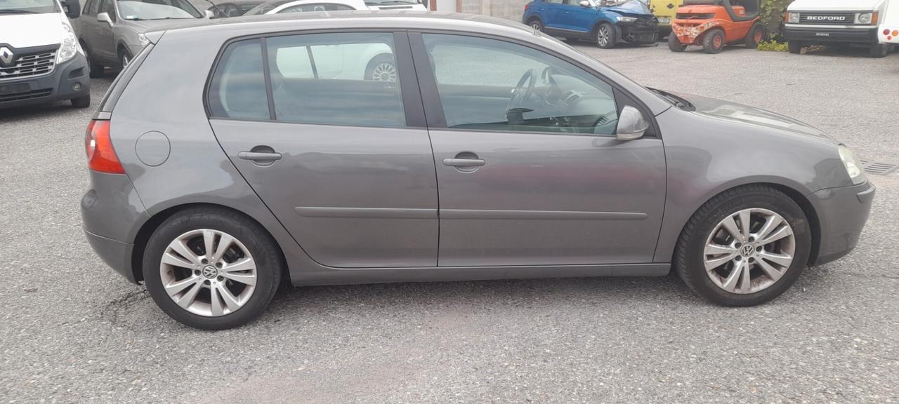 Volkswagen Golf 2.0 16V TDI 5p. Comfortline