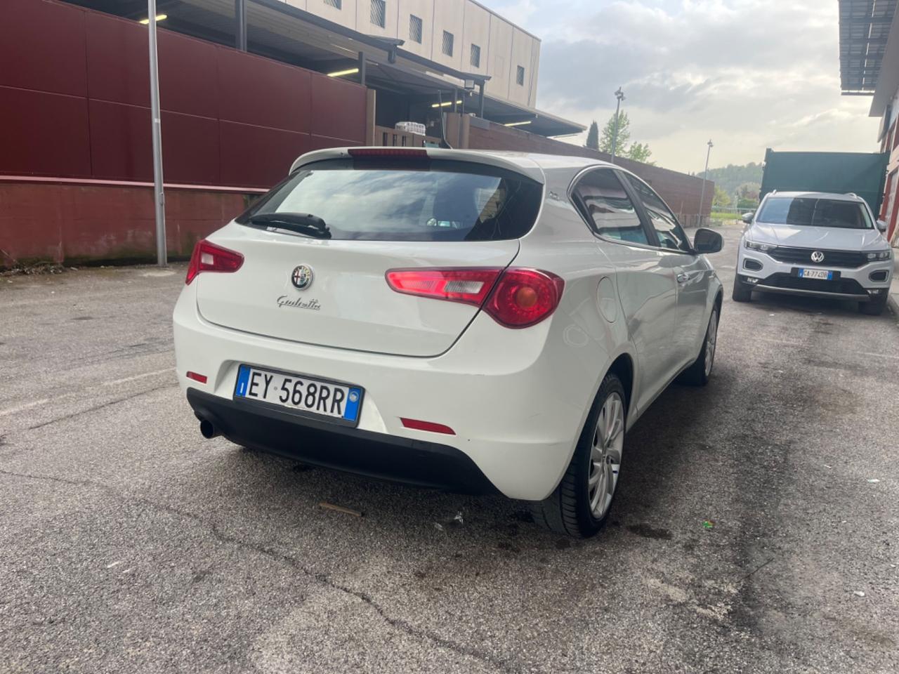 Alfa Romeo Giulietta 1.6 JTDm-2 105 CV Distinctive