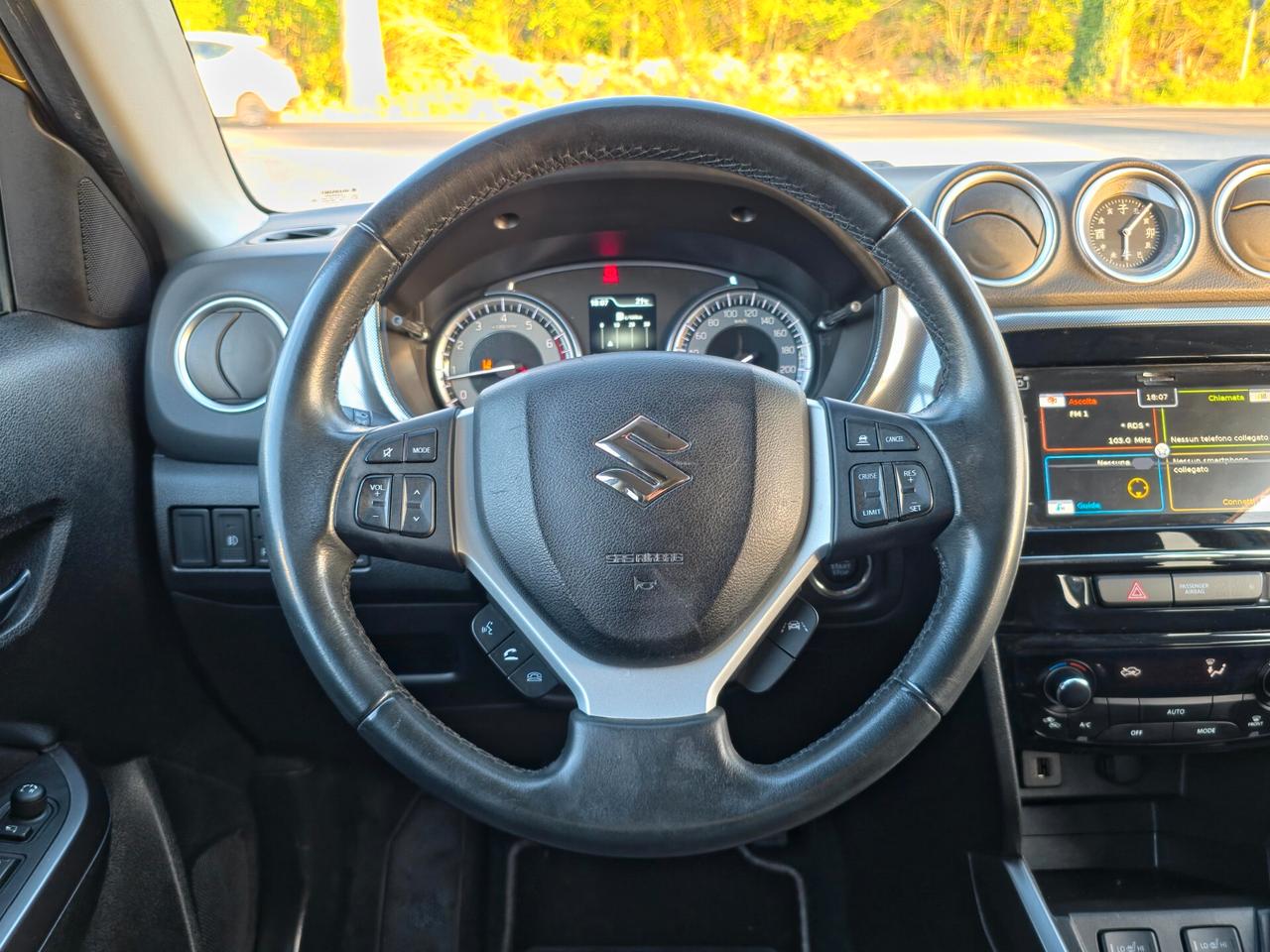 Suzuki Vitara 1.4 Hybrid Top CV-129 2020-E6 Manuale