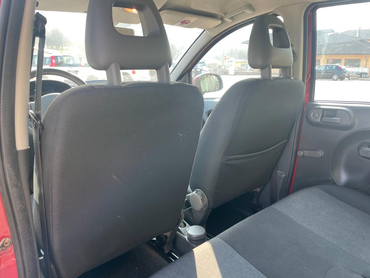 Fiat Panda 4x4 1.3 MJT 16V DPF Climbing