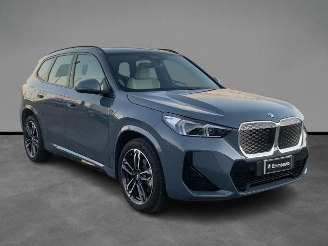 BMW iX1 eDrive 20 xLine