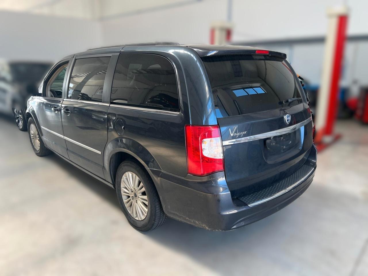 Lancia Voyager 2.8 Turbodiesel Gold 177 CV
