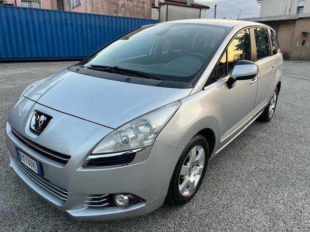 PEUGEOT 5008 7posti 1.6 HDi 112CV senza nessun lavoro da fare