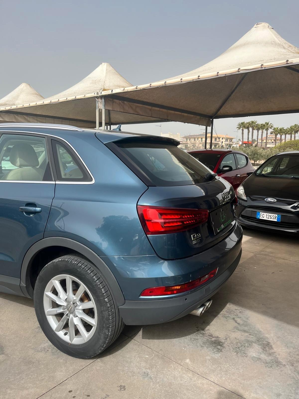 Audi Q3 2.0 TDI 150 CV Business