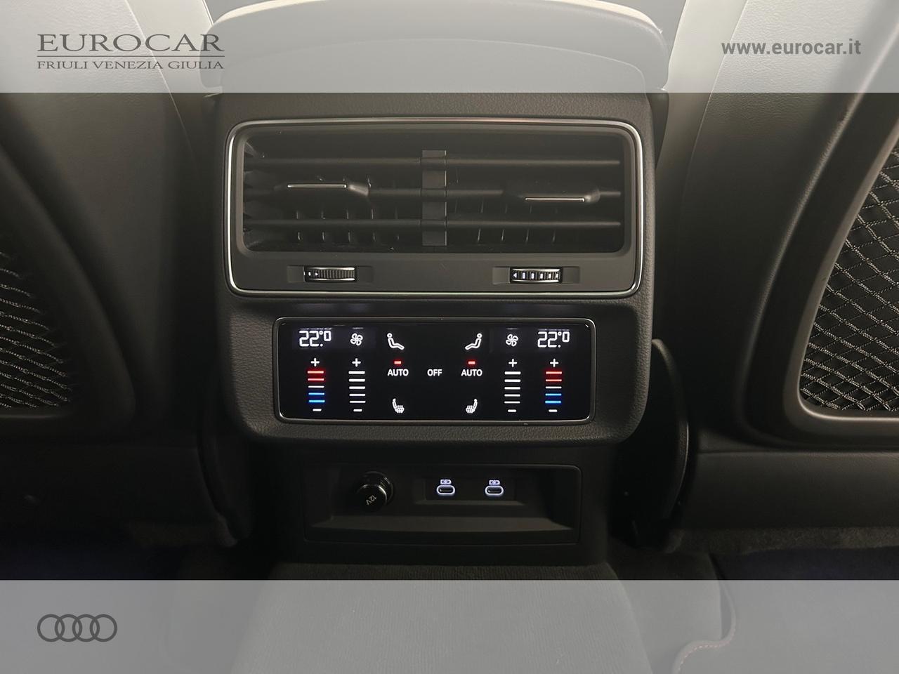 Audi SQ8 s4.0 tfsi sport attitude quattro tiptronic