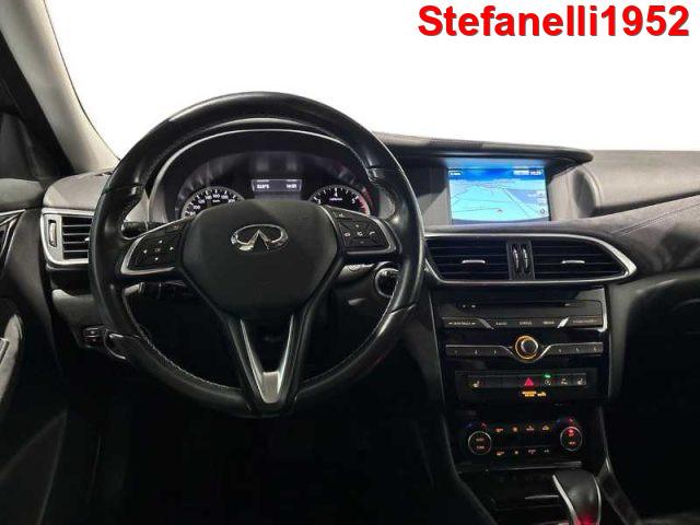 INFINITI Q30 - 1.5d Premium City Black 109cv dct
