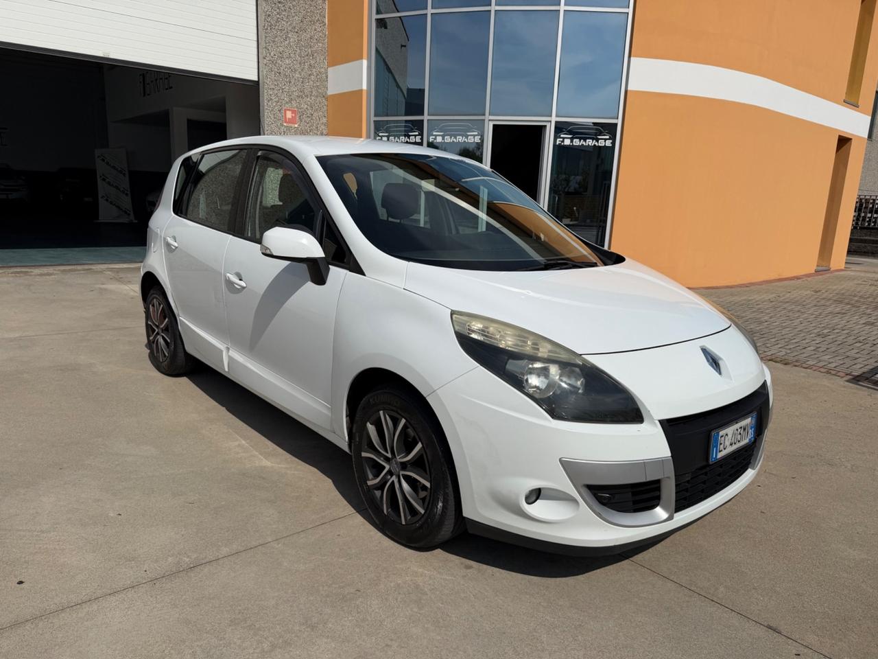 Renault Scenic Scénic X-Mod 1.5 dCi 110CV Dynamique