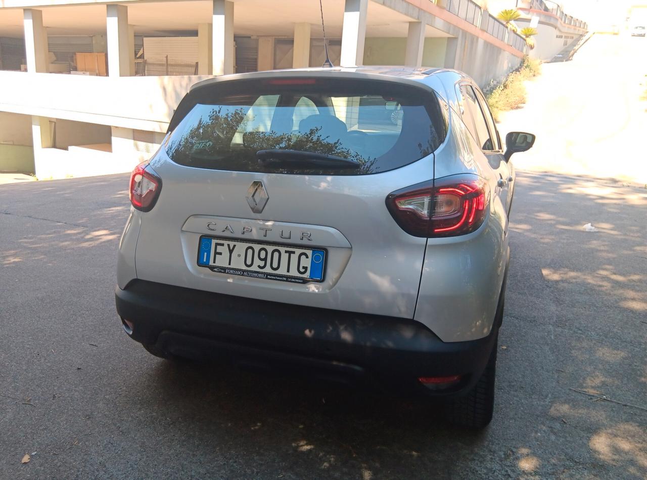 Renault Captur dCi 8V 90 CV EDC Business