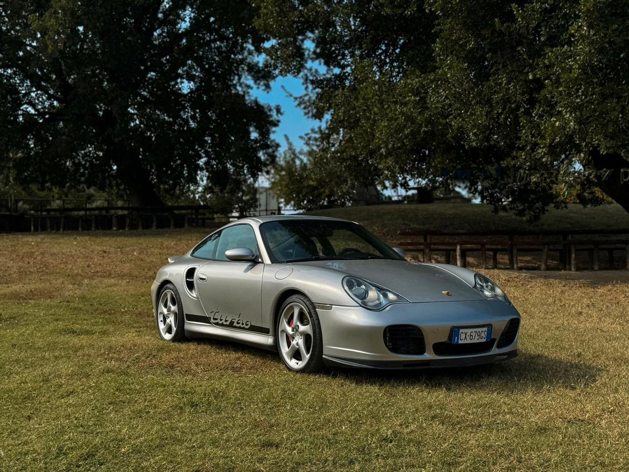 Porsche 911 Turbo cat Coupé