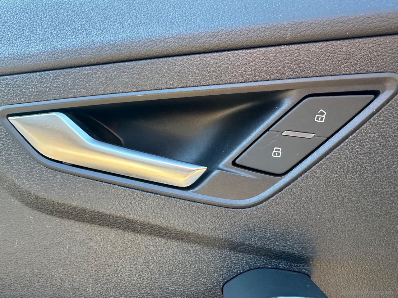 AUDI Q2 30 TDI Business IDEALE PER NEOPATENTATI