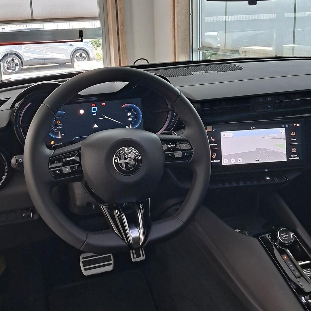 Alfa Romeo Junior 1.2 136 CV Hybrid eDCT6 Speciale tetto Apribile