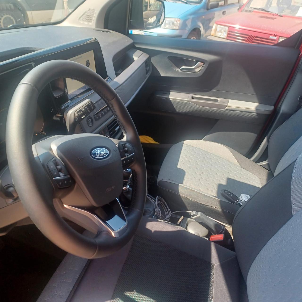 NUOVO 1.788KM FORD TOURNEO CURIER 24 MESI GARANZIA DI FABBRICA