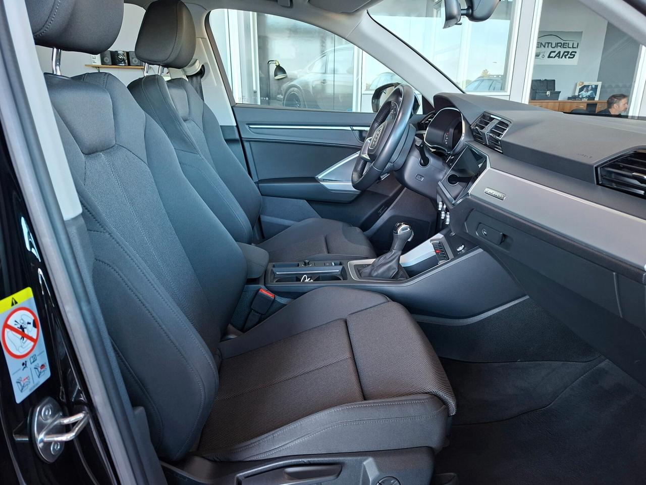 Audi Q3 40 TFSI quattro S tronic line edition TETTO