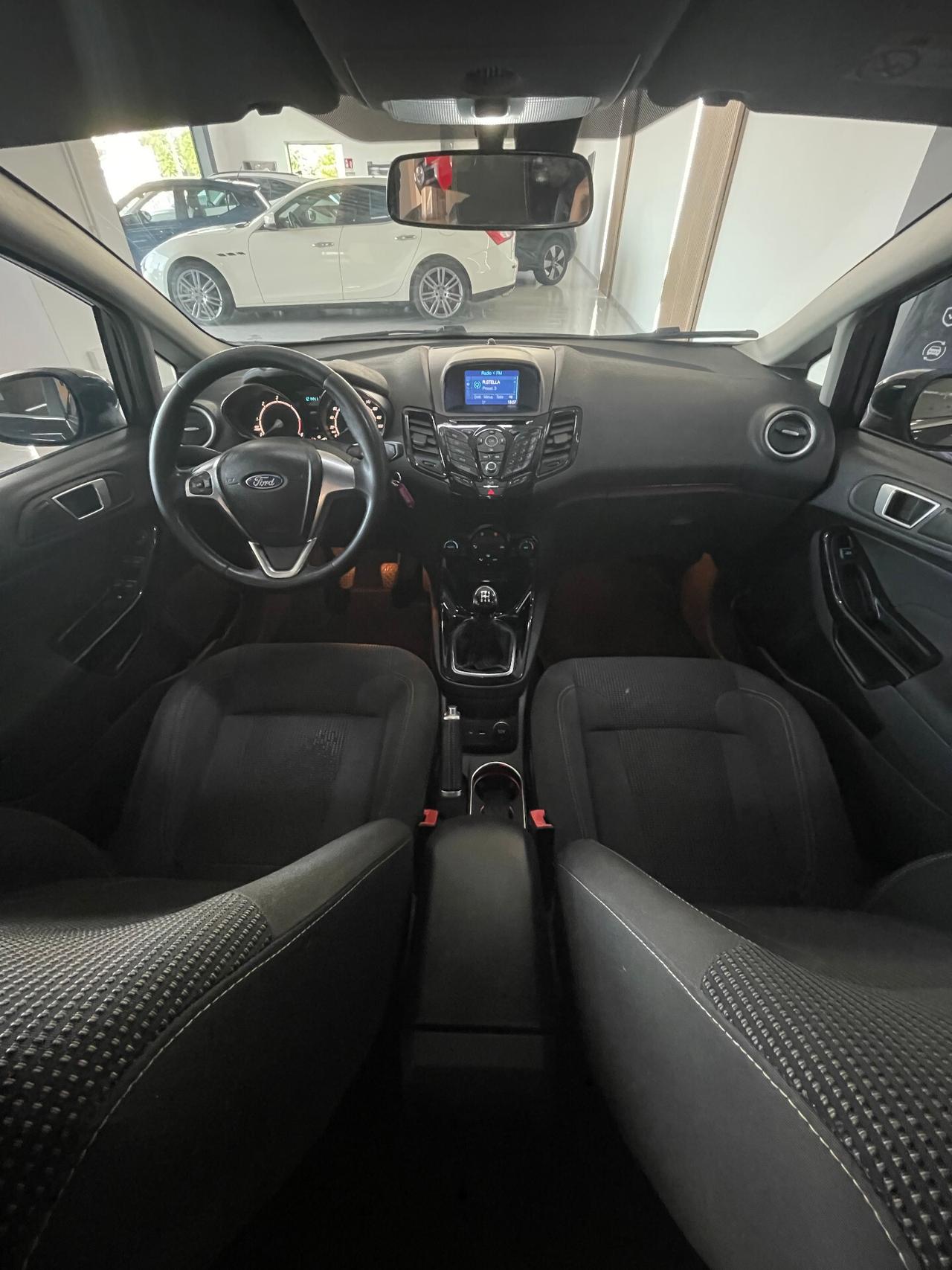 Ford Fiesta 1.5 TDCi 75CV 5 porte Black & White Edition