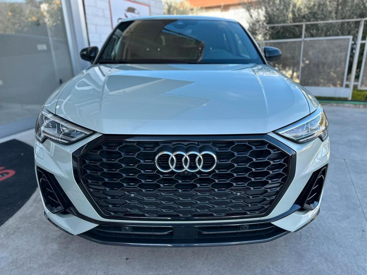 Audi Q3 SPB 35 TDI S tronic line edition - Arrow grey