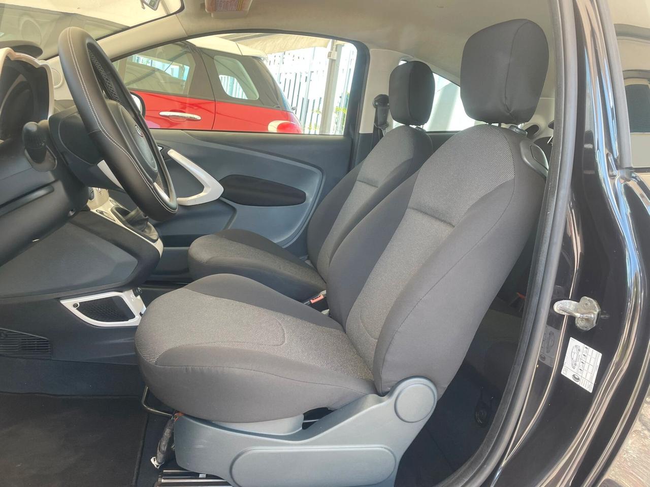 Ford Ka 1.2 8V 69CV Titanium