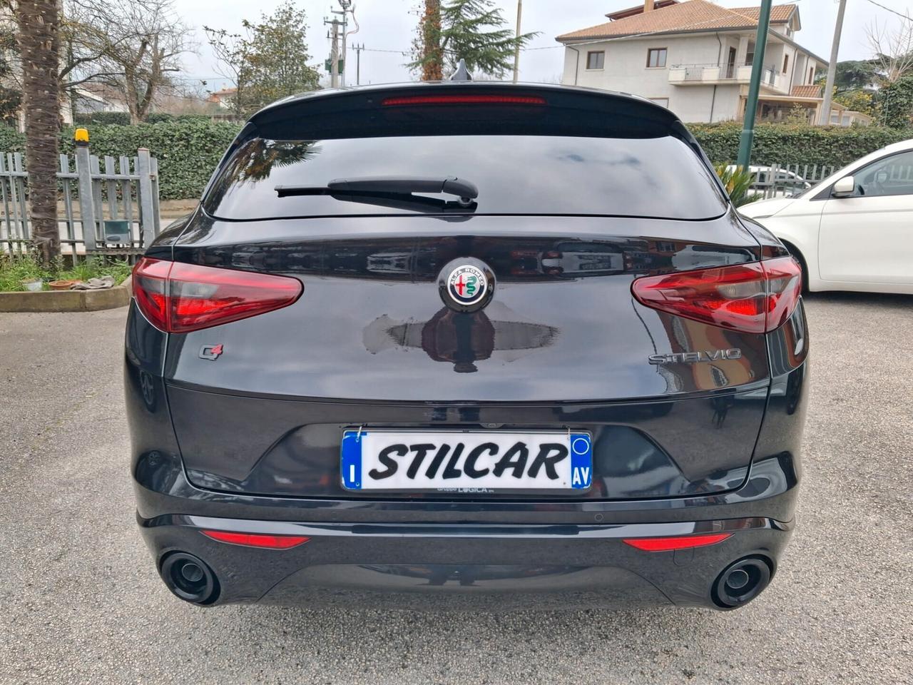 Alfa Romeo Stelvio 2.2 210 CV Q4 4x4 Veloce