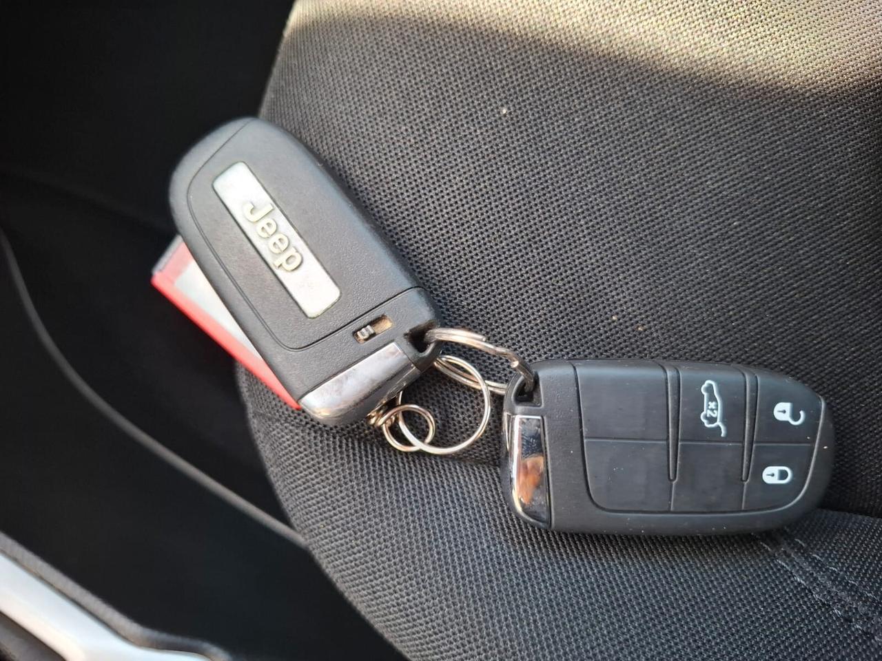Jeep Renegade 1.6 Mjt SOLAMENTE 129.000 KM