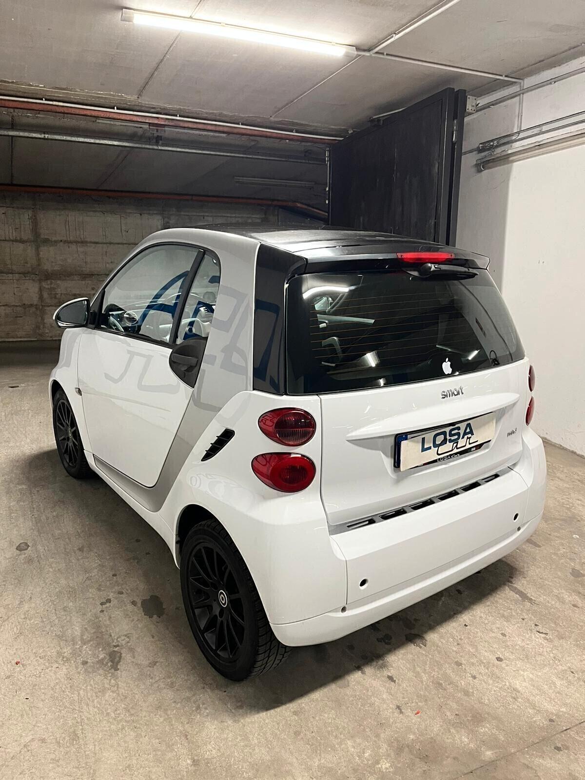 Smart ForTwo 1000 52 kW MHD coupé pure