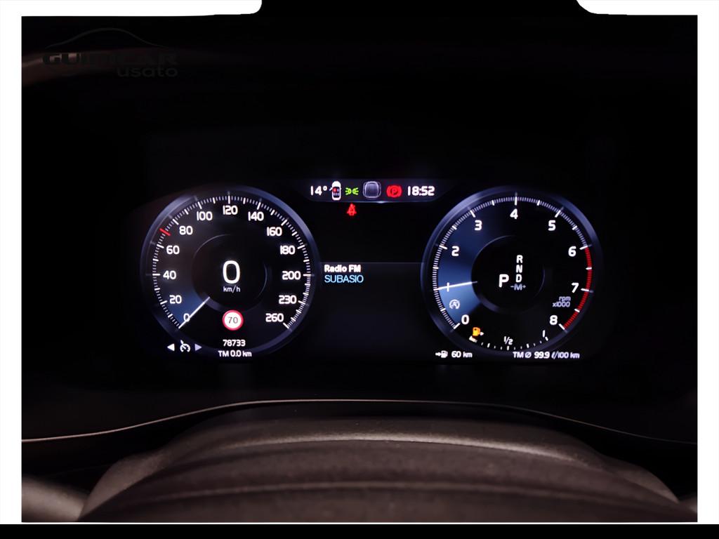 VOLVO XC40 2023 - XC40 1.5 t2 Essential auto
