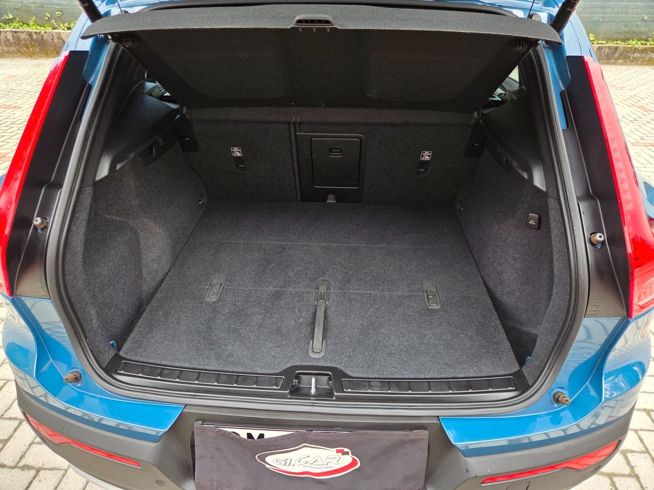 Volvo XC40 T2 automatico Core 129cv
