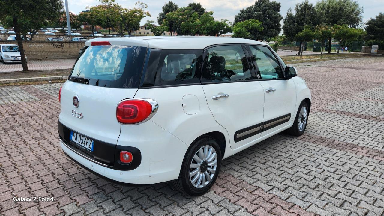 Fiat 500L Living 1.6 Multijet 105 CV Lounge 7 posti
