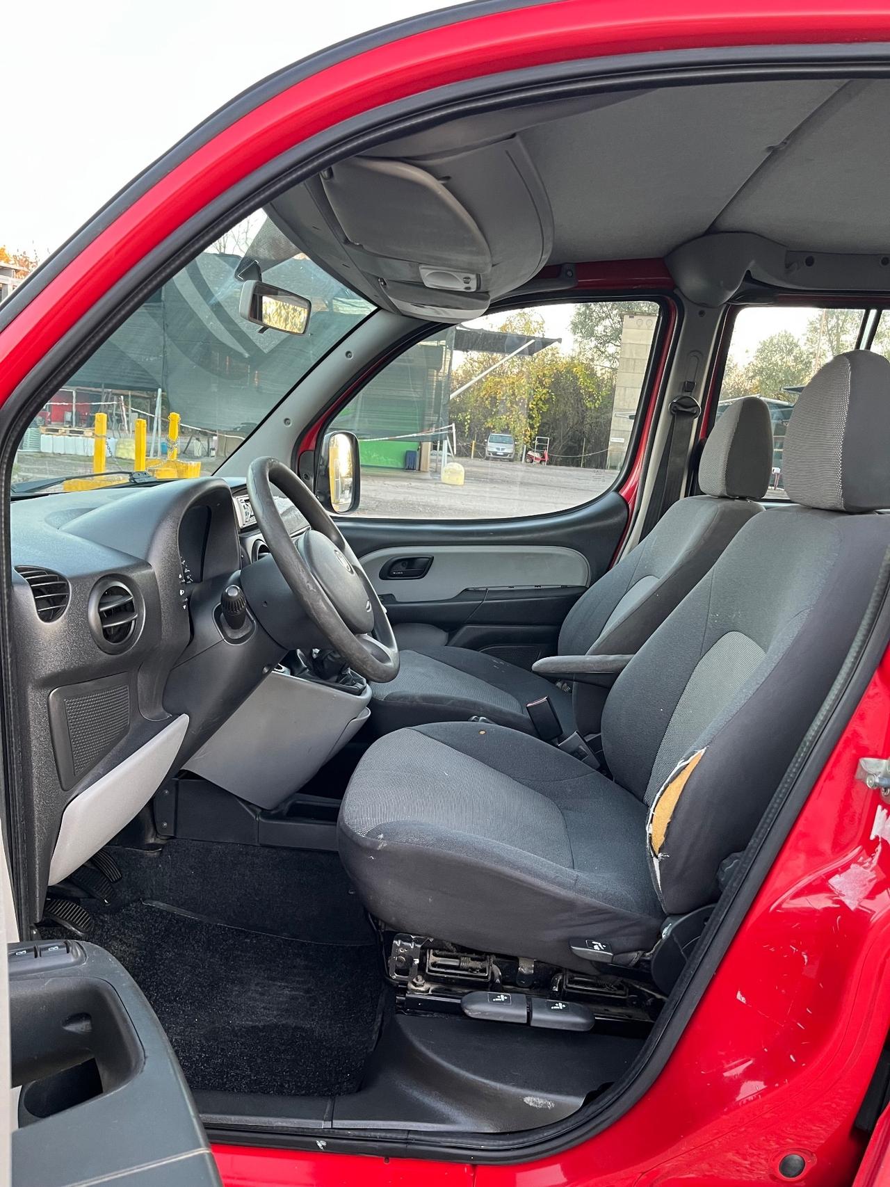 Fiat Doblo Doblò 1.6 16V Natural Power Active