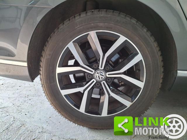 VOLKSWAGEN Passat Variant 2.0 TDI DSG Executive BlueMotion Tech. GARANZIA