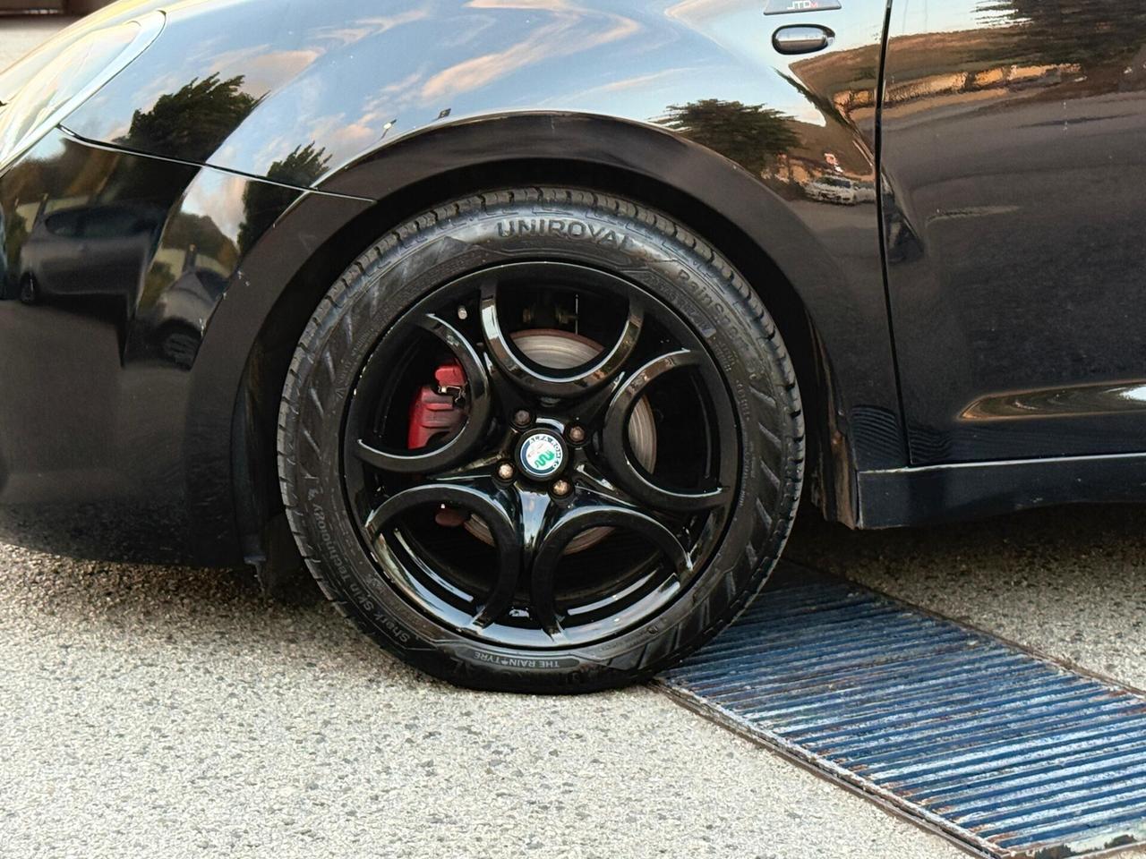 Alfa Romeo MiTo 1.6 JTDm-2 S&S Distinctive Sport Pack